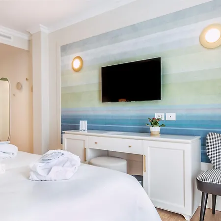 Hotel Sky Pool Sole Garda (Verona)